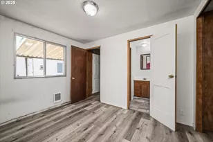 2145 31st St, Springfield, OR 97477 - Photo 28