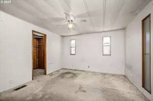 2145 31st St, Springfield, OR 97477 - Photo 22