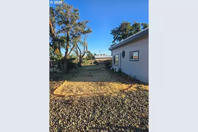 206 Sage St, Roosevelt, WA 99356 - Photo 2