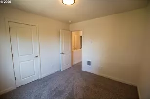 1638 S St, Springfield, OR 97477 - Photo 24