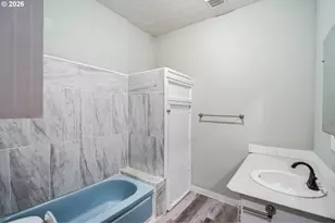 2214 5th St, Tillamook, OR 97141 - Photo 10