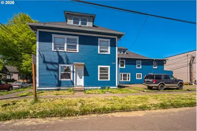2214 5th St, Tillamook, OR 97141 - Photo 8