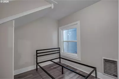 2214 5th St, Tillamook, OR 97141 - Photo 14