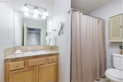 2150 NE Multnomah St, Portland, OR 97232 - Photo 32