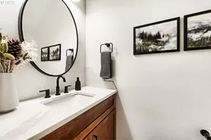 7390 NE Shaleen St, Hillsboro, OR 97124 - Photo 8