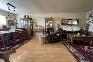 1584 NW Avery St, Roseburg, OR 97471 - Photo 10