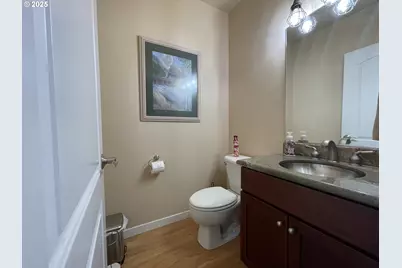 1584 NW Avery St, Roseburg, OR 97471 - Photo 16
