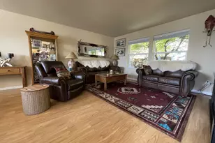 1584 NW Avery St, Roseburg, OR 97471 - Photo 8