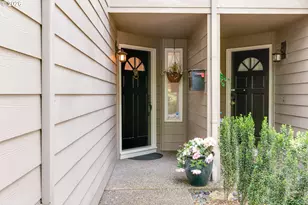 2727 NW Upshur St, Portland, OR 97210 - Photo 2