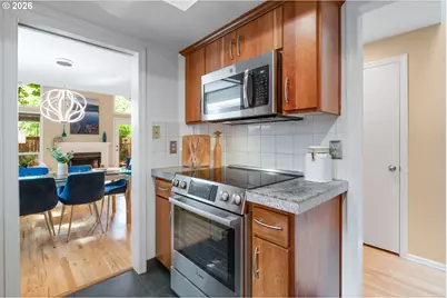 2727 NW Upshur St, Portland, OR 97210 - Photo 10
