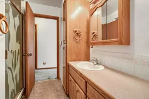 28250 SW Farmington Rd, Hillsboro, OR 97123 - Photo 20