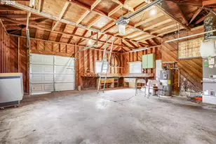 28250 SW Farmington Rd, Hillsboro, OR 97123 - Photo 24