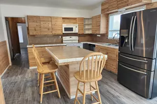 80199 Emigrant St, Wamic, OR 97063 - Photo 4