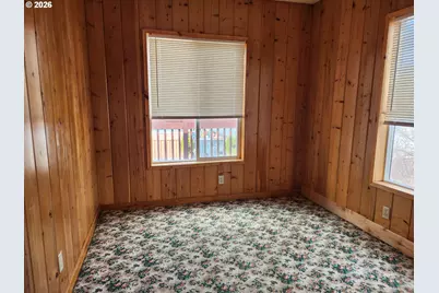 80199 Emigrant St, Wamic, OR 97063 - Photo 8