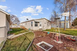 2106 Colorado Pl, Baker City, OR 97814 - Photo 2