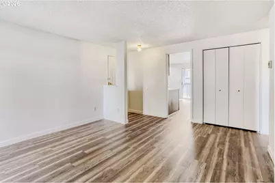 650 SW Meadow Dr #219, Beaverton, OR 97006 - Photo 8