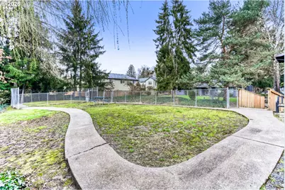 650 SW Meadow Dr #219, Beaverton, OR 97006 - Photo 30