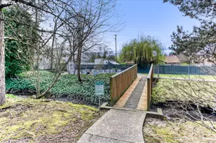 650 SW Meadow Dr, Beaverton, OR 97006 - Photo 28