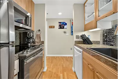 1132 SW 19th Ave #309, Portland, OR 97205 - Photo 10