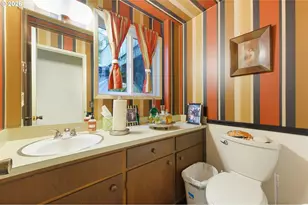 4425 Hilyard St, Eugene, OR 97405 - Photo 12