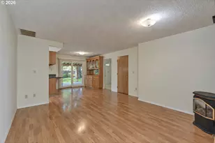 5751 NE Haystack St, Hillsboro, OR 97124 - Photo 16