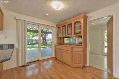 5751 NE Haystack St, Hillsboro, OR 97124 - Photo 12