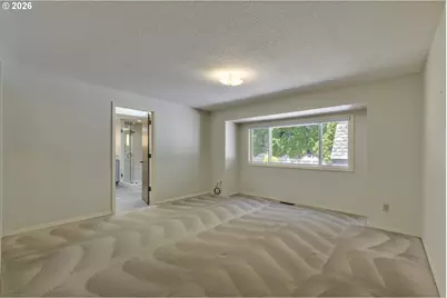 5751 NE Haystack St, Hillsboro, OR 97124 - Photo 18