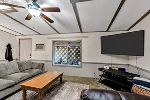 5400 Meeker Dr, Kalama, WA 98625 - Photo 8