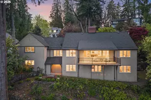 2430 Summit Ct, Lake Oswego, OR 97034 - Photo 46