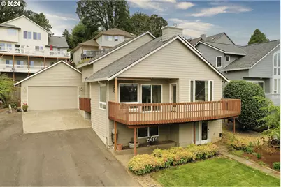 300 Spinnaker Way, Columbia City, OR 97018 - Photo 2