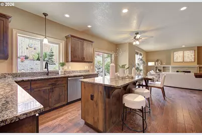 553 SE 23rd Ter, Gresham, OR 97080 - Photo 12