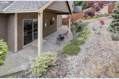 553 SE 23rd Ter, Gresham, OR 97080 - Photo 32