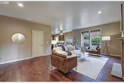 553 SE 23rd Ter, Gresham, OR 97080 - Photo 8