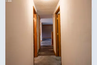 2563 York St, Eugene, OR 97404 - Photo 36