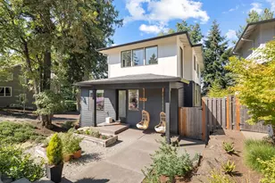 1547 Pine St, Lake Oswego, OR 97034 - Photo 1