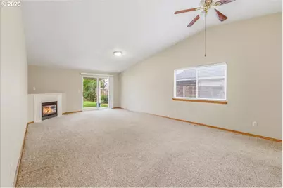 34306 Heron Meadows Dr, Scappoose, OR 97056 - Photo 8