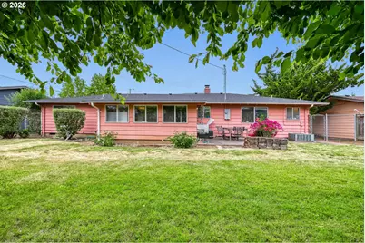 2562 Dover Dr, Eugene, OR 97404 - Photo 32