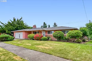 2562 Dover Dr, Eugene, OR 97404 - Photo 1