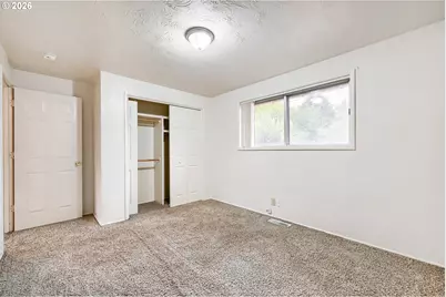 2562 Dover Dr, Eugene, OR 97404 - Photo 24