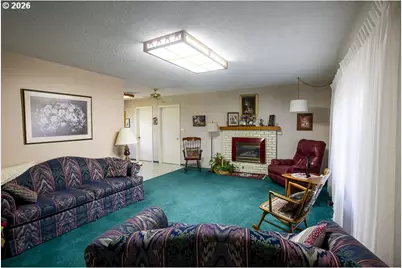 2448 Century Loop, La Grande, OR 97850 - Photo 2