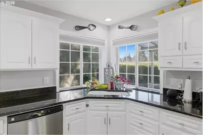 1235 NW Countryside Ct, McMinnville, OR 97128 - Photo 16