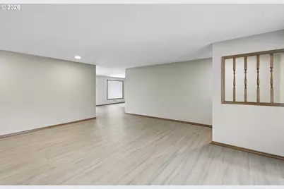 376 NW Jason Ct, Hillsboro, OR 97124 - Photo 10