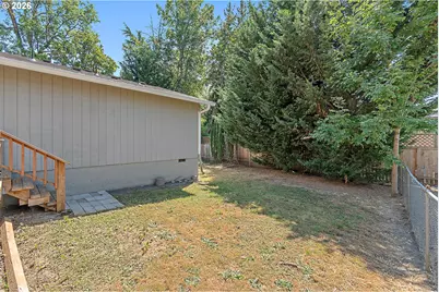 15641 SE Hugh Ave, Milwaukie, OR 97267 - Photo 32