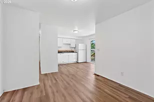 15641 SE Hugh Ave, Milwaukie, OR 97267 - Photo 10
