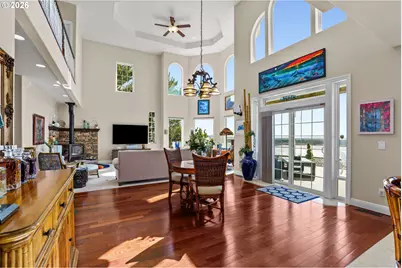 58 Shoreline Dr, Florence, OR 97439 - Photo 8