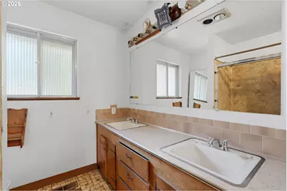 19580 SE Sunnyside Rd, Damascus, OR 97089 - Photo 14