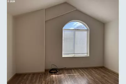 8728 SE Division St, Portland, OR 97266 - Photo 20