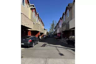 8728 SE Division St, Portland, OR 97266 - Photo 6