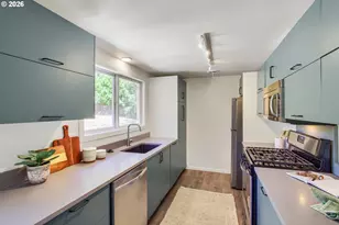 6535 SW Miles Ct, Portland, OR 97223 - Photo 8