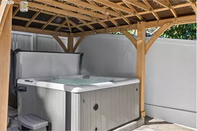 10150 S Riverside Dr, Portland, OR 97219 - Photo 44